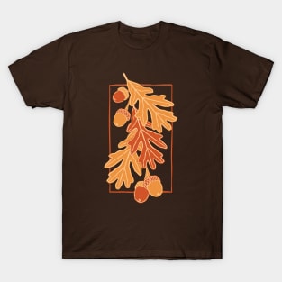 Autumn oak leaves and acorns pattern (Warm autumn colors) T-Shirt